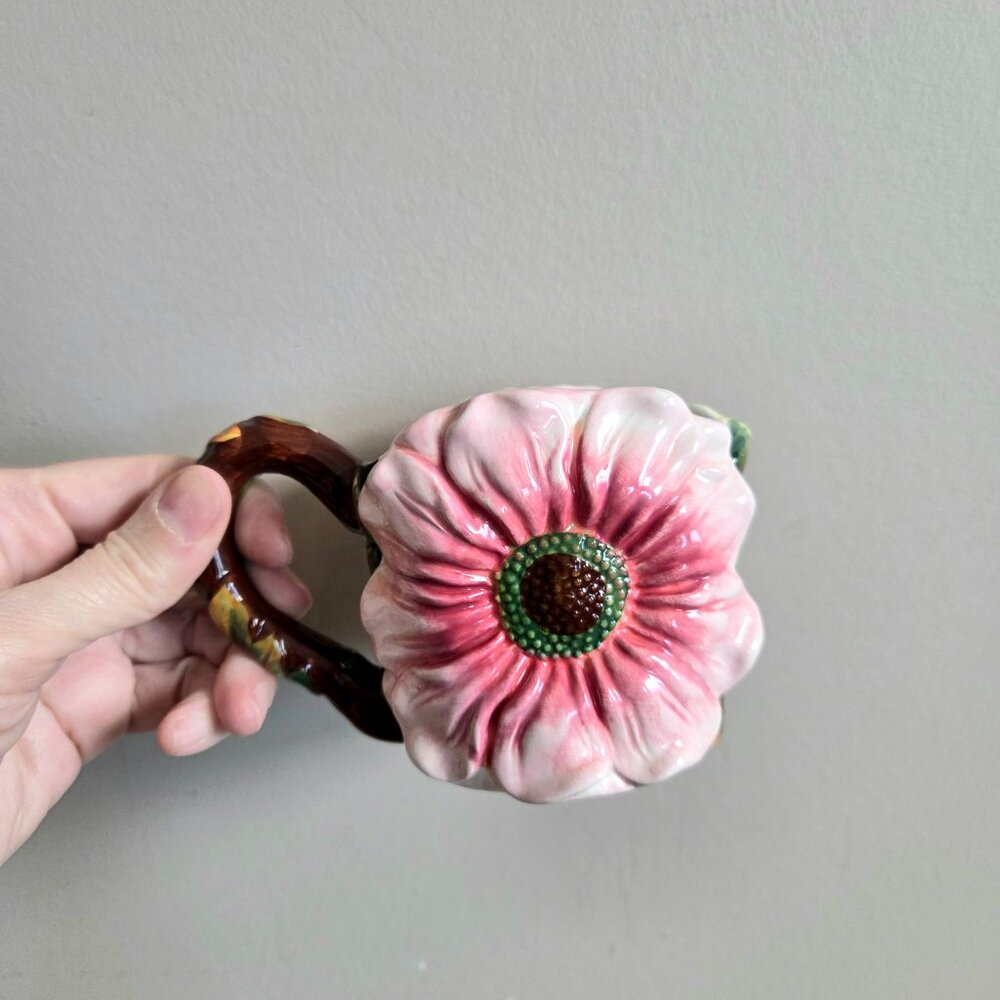 Vintage ceramic mug with large pink flower design. - Picture 7 of 7